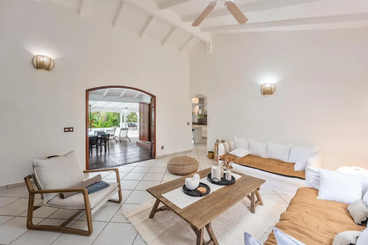 Corossol Villa D'Exception Avec Piscine Pour 14 Personnes Le Gosier